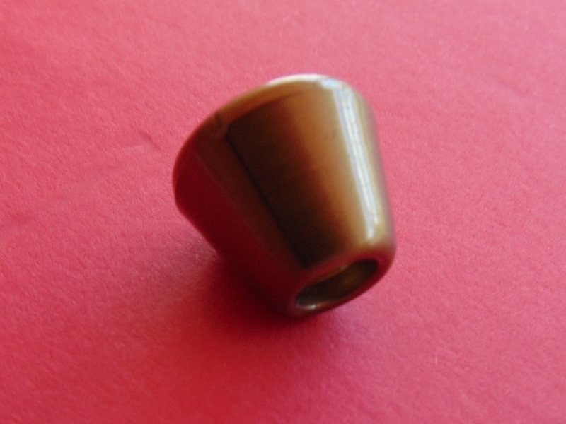 Terminal Nylon. Sin Tapa. Color: Oro Italiano